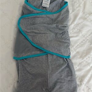 Halo Sleepsack Size Small Grey Ideal Temp Zip Swaddle Baby Sleep Sack